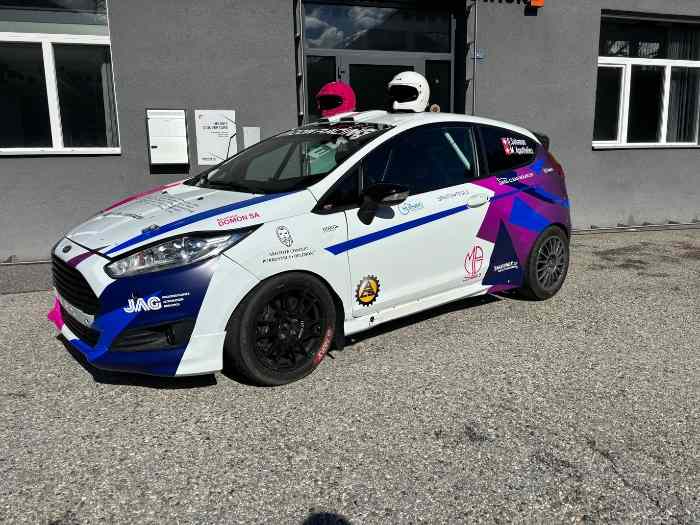 Ford Fiesta r2t 3