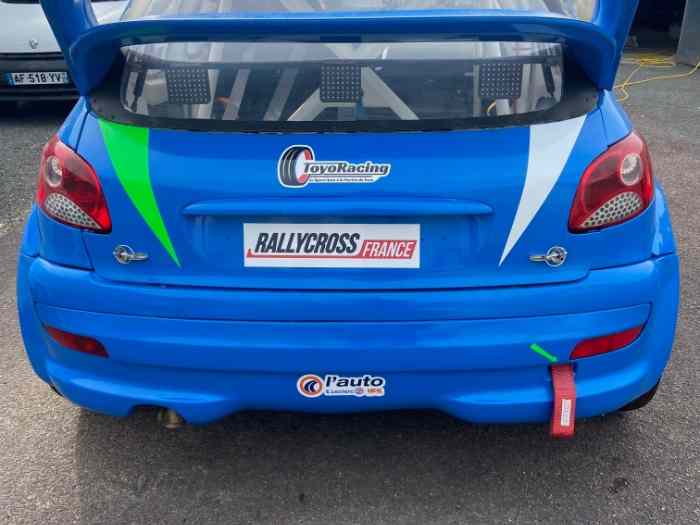 Caisse 206+ F2000 3