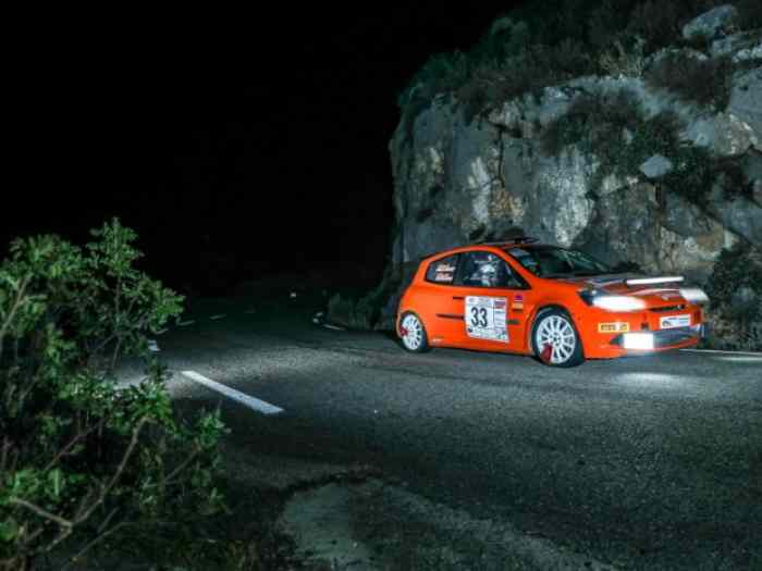 clio 3 RS F2/14 ,a discuté.( si rapide. ) 3
