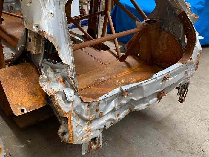 URGENT - CAISSE HYUNDAI R5 CHOC AR ARC...