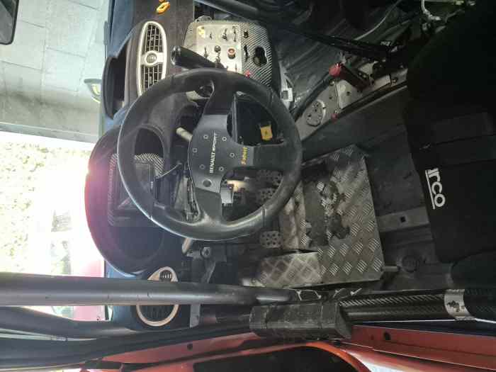 clio 3 RS F2/14 ,a discuté.( si rapide. ) 4