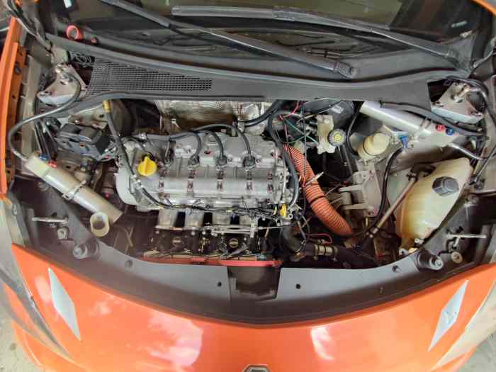 clio 3 RS F2/14 ,280cv 1