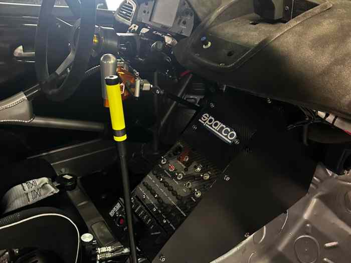 207 F2000 2
