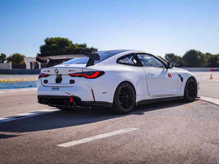 BMW M4 GT4 (G82) EVO 1