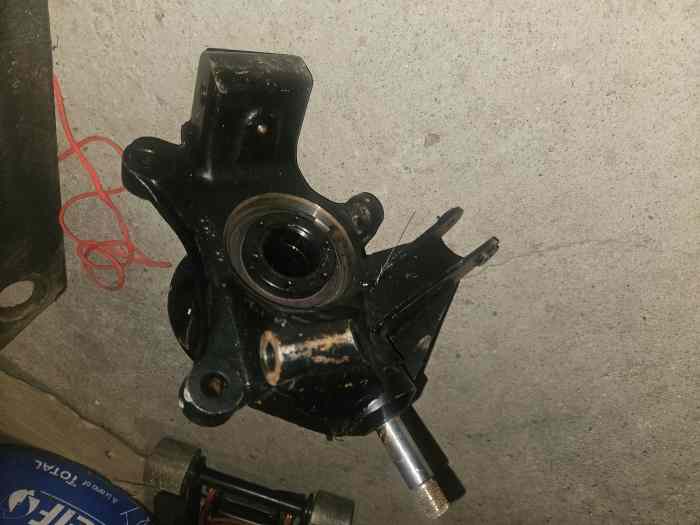 Pivot avant droit neuf ds3 r3 , r3 max 1