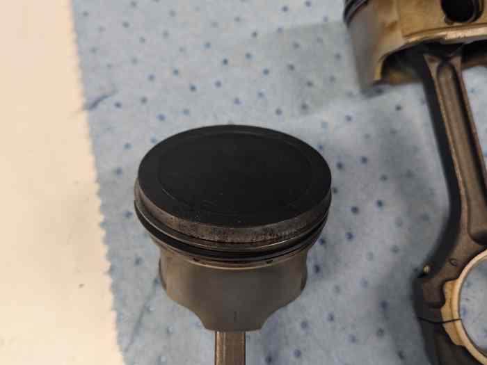Pistons + Bielles F7R 2