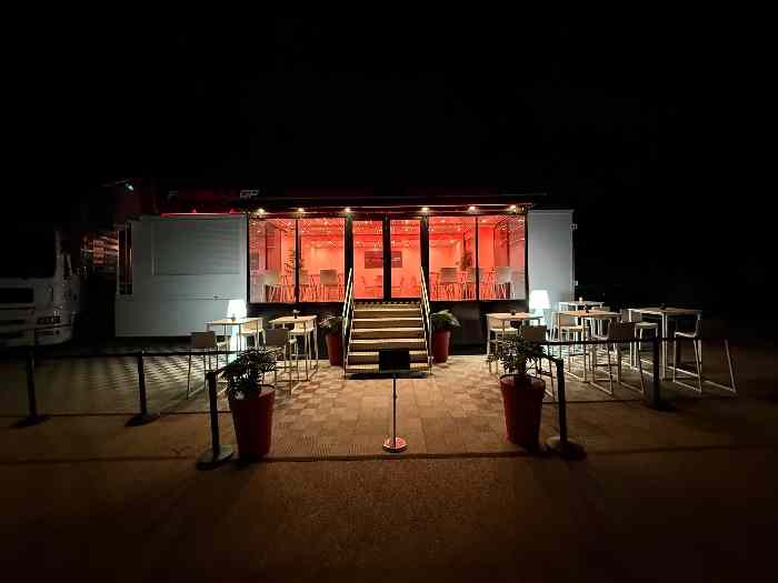 Location VIP / Roadshow / Rooftop 1