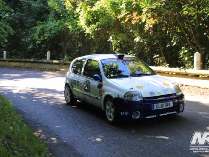 URGENT Clio Groupe A 1
