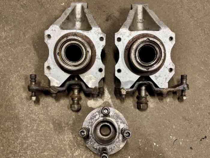 2 x Pivots AV vrais Ford Motorsport Es...