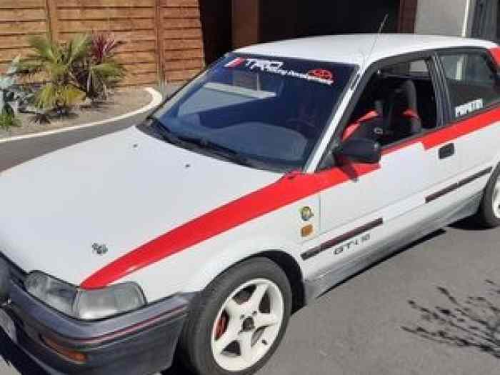vend ou échange Toyota Corolla gti 16 3
