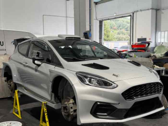 Ford Fiesta Rally 2 chassis #147 0km (Tarmac + Gravel + pièces) 2