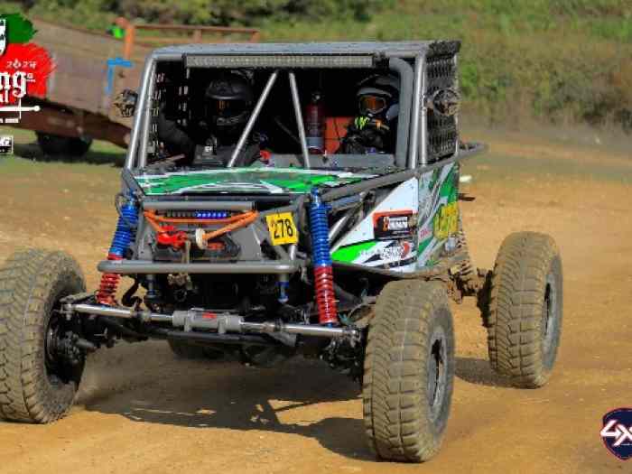 Proto rock crawler Mercedes om 606 3