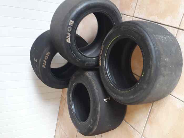 4 pneus Avon f3