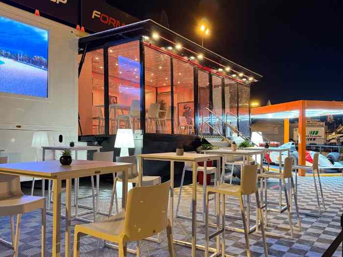 Location VIP / Roadshow / Rooftop