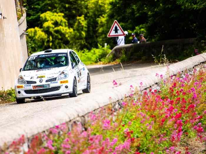 Clio R3 MAX 250 SWINDON