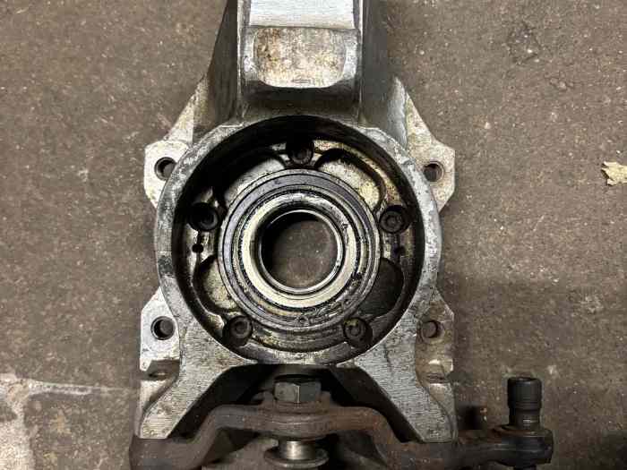 2 x Pivots AV vrais Ford Motorsport Escort / Sierra Cosworth Gr. A 2