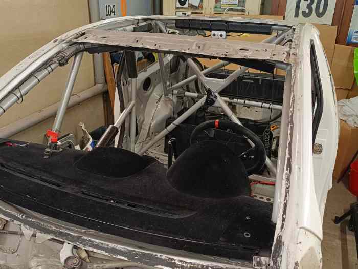 Caisse C2 F2000 accidentée 0