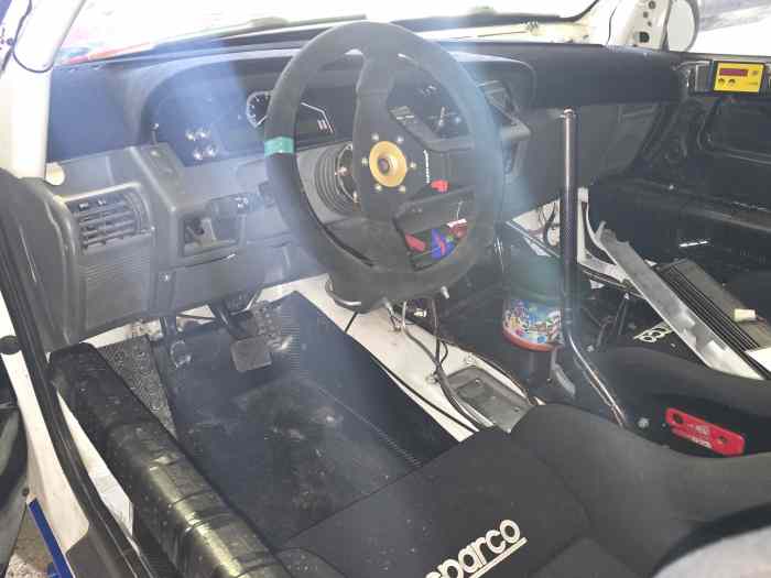 Clio grA ou f2000 2L 1