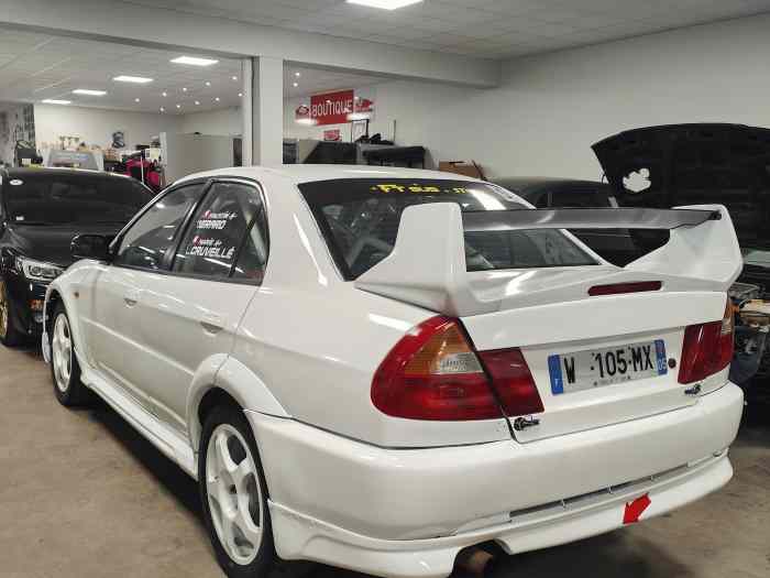 Mitsubishi lancer Evo 5