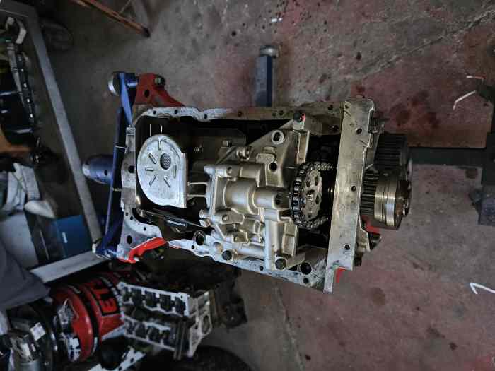 Moteur c2r2max ou f2000 !!! Tu5jp4 1