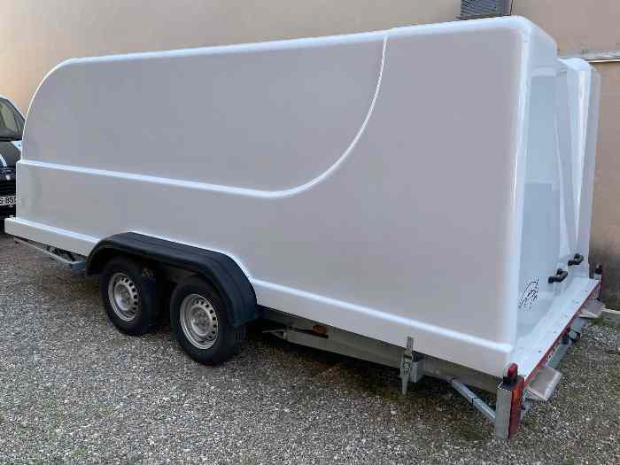 Porte voiture basculant fermée KERENZO Proche Neuf 1