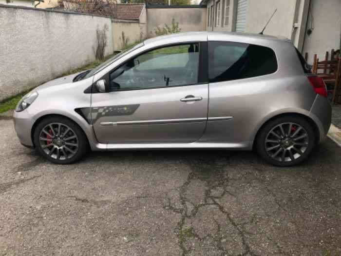 Clio 3 rs f1 Team ou échange voir anno...