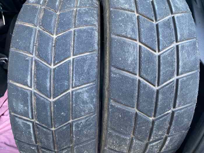 Vds 2 Hankook W52 en 180/600/16