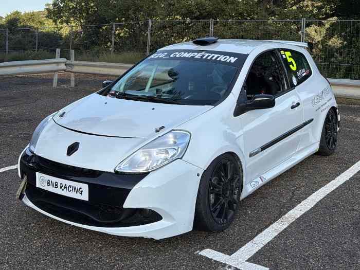Clio Cup x85 0