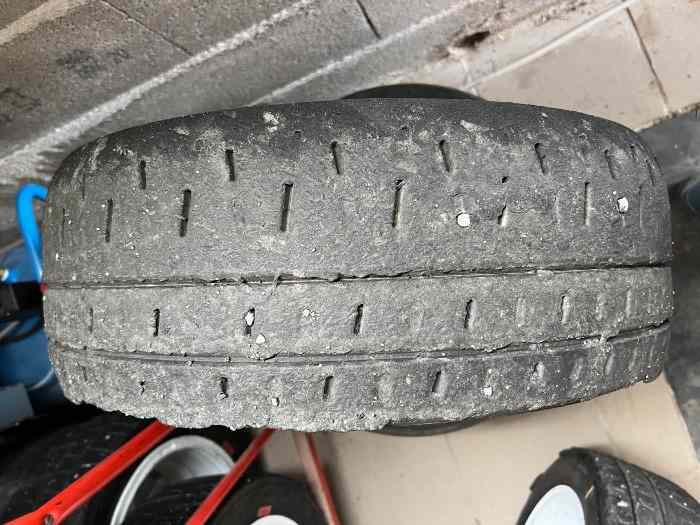 Pneus Pirelli 16