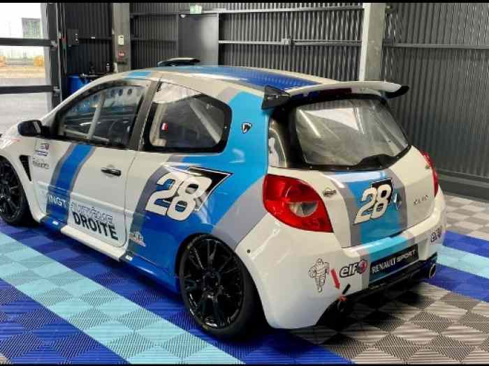 CLIO 3 CUP - 237 CH 3