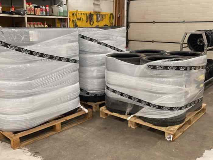Pneus Pirelli 17 ( RA7+A , RW1C, RA5)