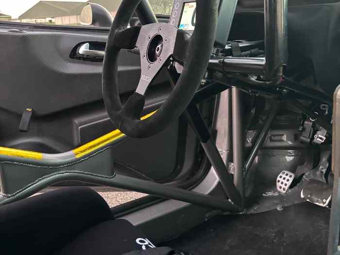 Vends Peugeot 208 R2 neuve 2