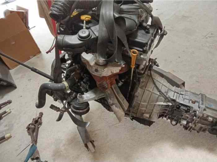 Moteur FORD Sierra 2.0 DOHC 2