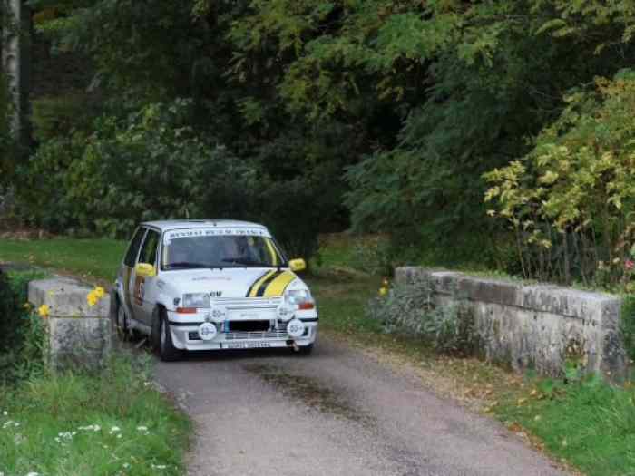 SUPERCINQ GT TURBO