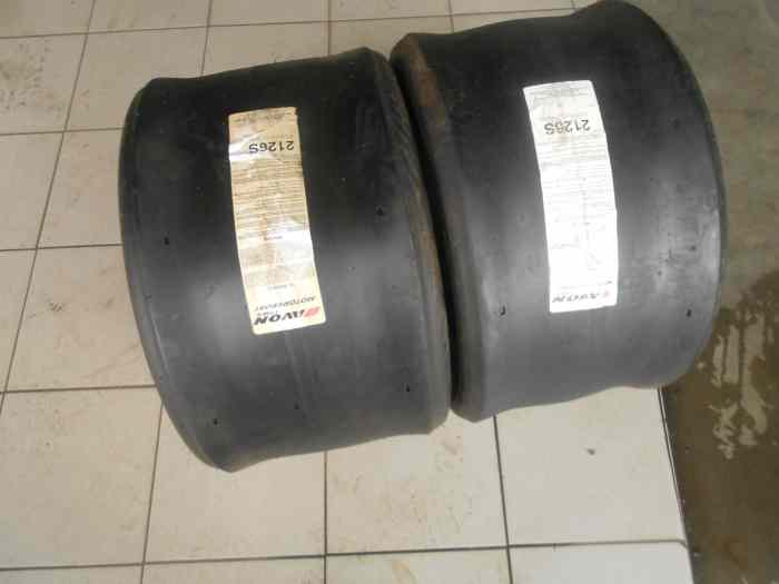 Avon 10.5/23.0-13 A 11 1