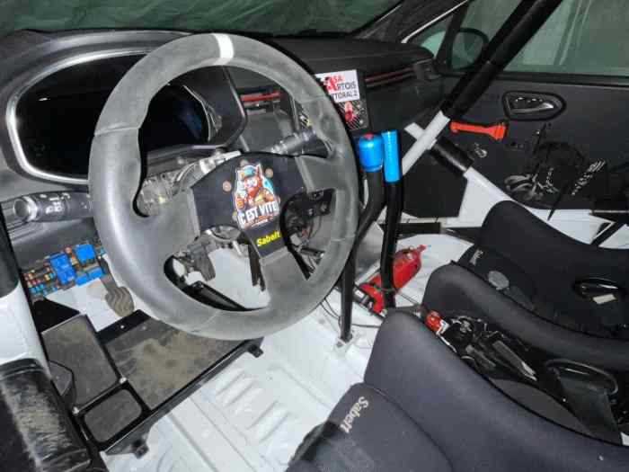 CLIO RC5 RALLY5 VENDU 4