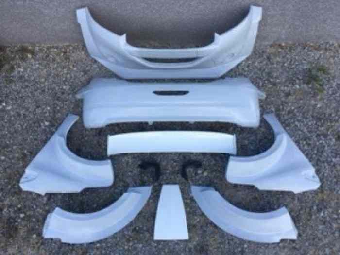 208 Maxi F2000 kit carrosserie 2