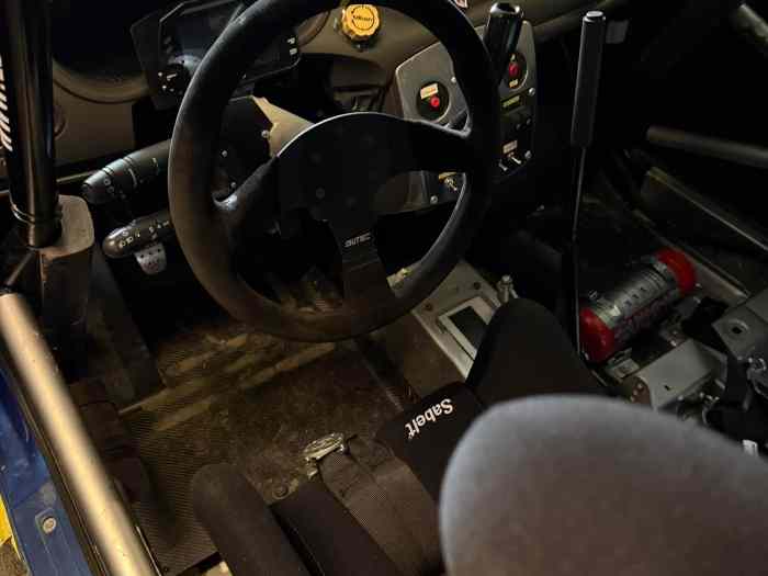 Clio 3 f2000 accidentée ( réservée ) 4