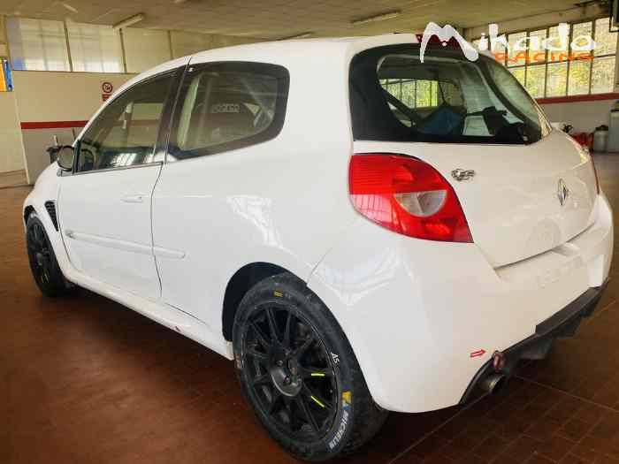 Renault Clio R3 – photo 2 sur 5