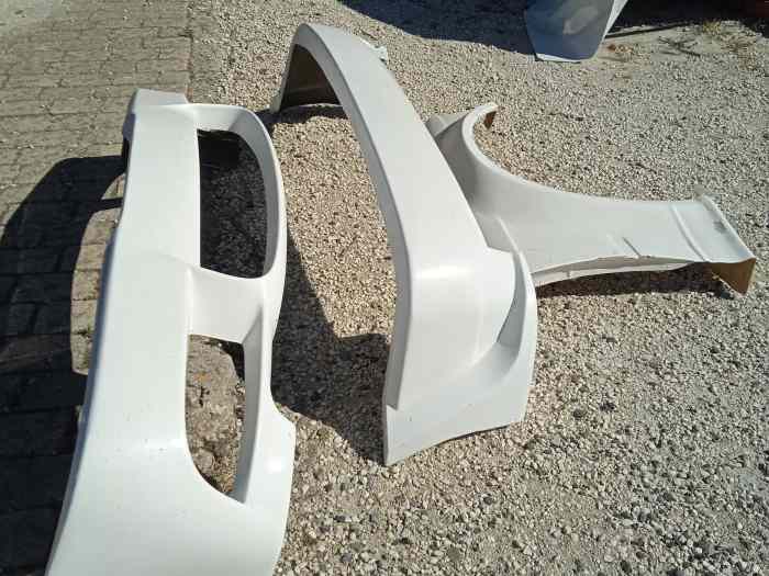 bmw compact f2000