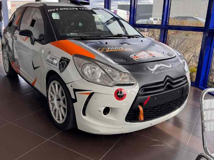 DS3 R3T ASPHALTE + KIT TERRE COMPLET + Gros Lot de bord 2