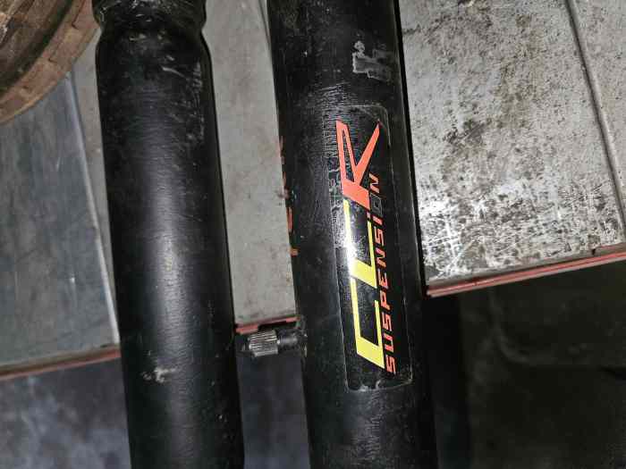 Amortisseur arriere peugeot sport 207r3t terre 1