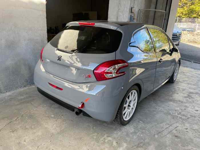 reprise possible 208 R2 FULL EVO ETAT NEUF reprise possible a voir magnifique 1