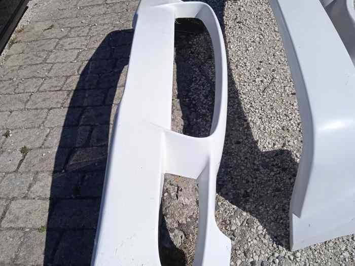 bmw compact f2000 1