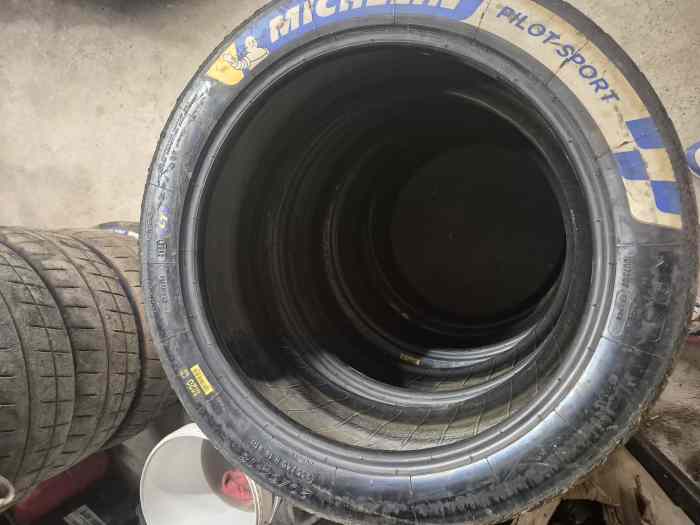 4 M20 18p Michelin 40km