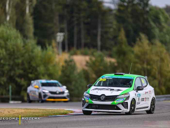Renault Clio Cup V production 2023 upd...