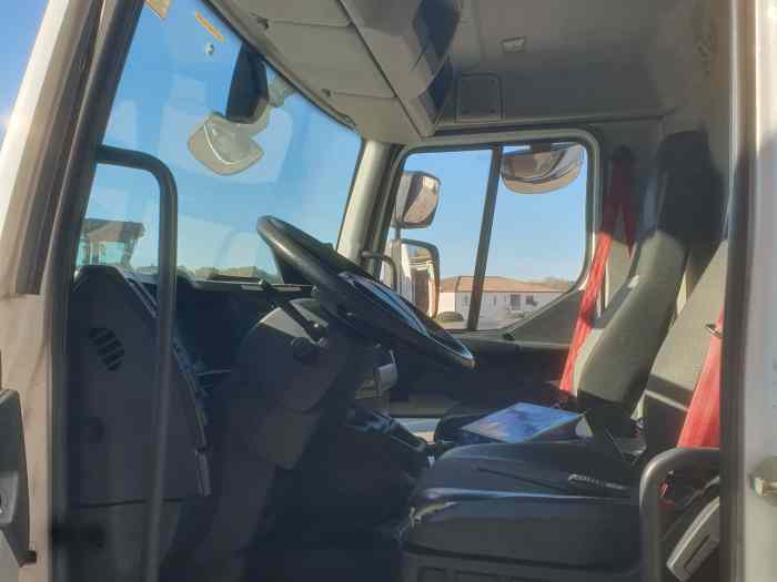 CAMION PORTEUR 3