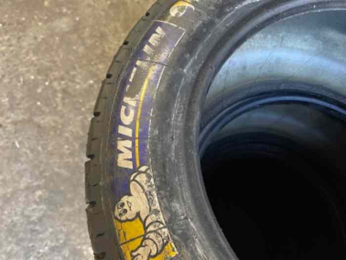 Pneu pluie Michelin p412 monoplace 1