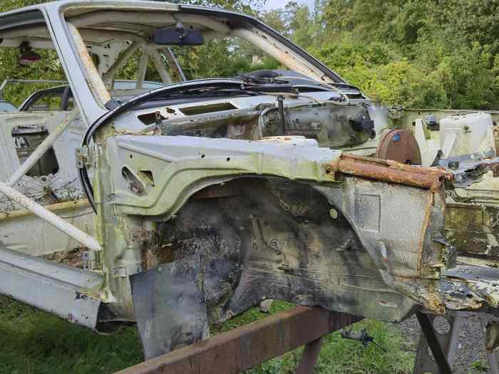 BMW E30 3.25I 2portes - Caisse arceaut...