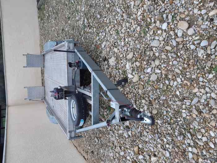 Vends Remorque porte voiture deux essieux marque Colibri 1
